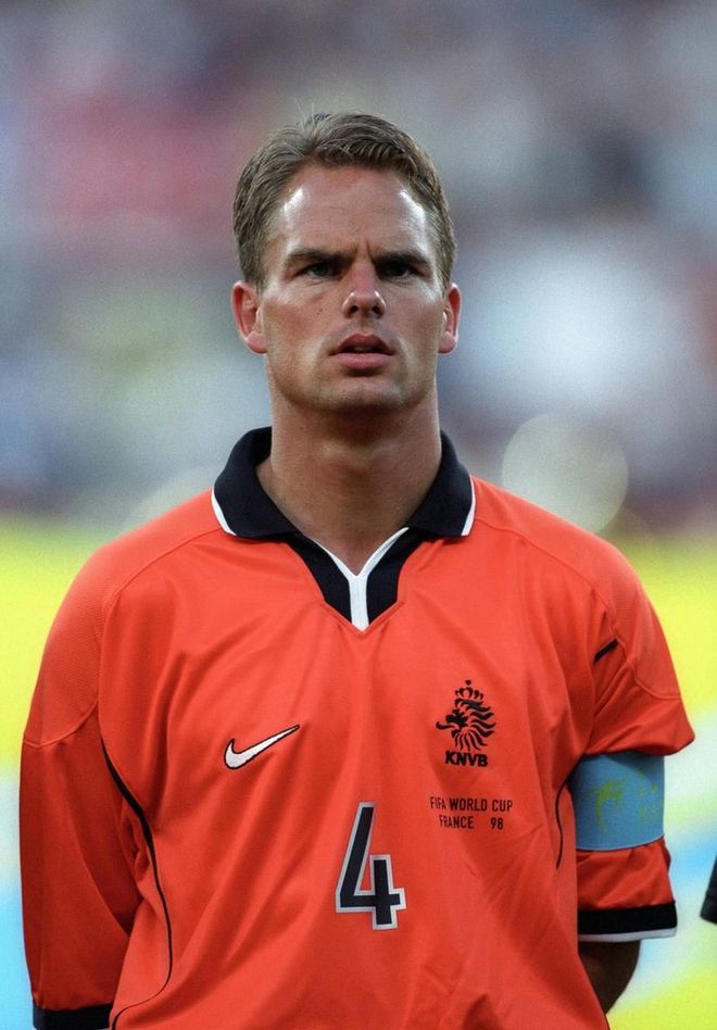 荷兰国家队士气低迷!球员调整训练计划的简单介绍 荷兰国家队士气低迷!球员调整训练计划的简单介绍