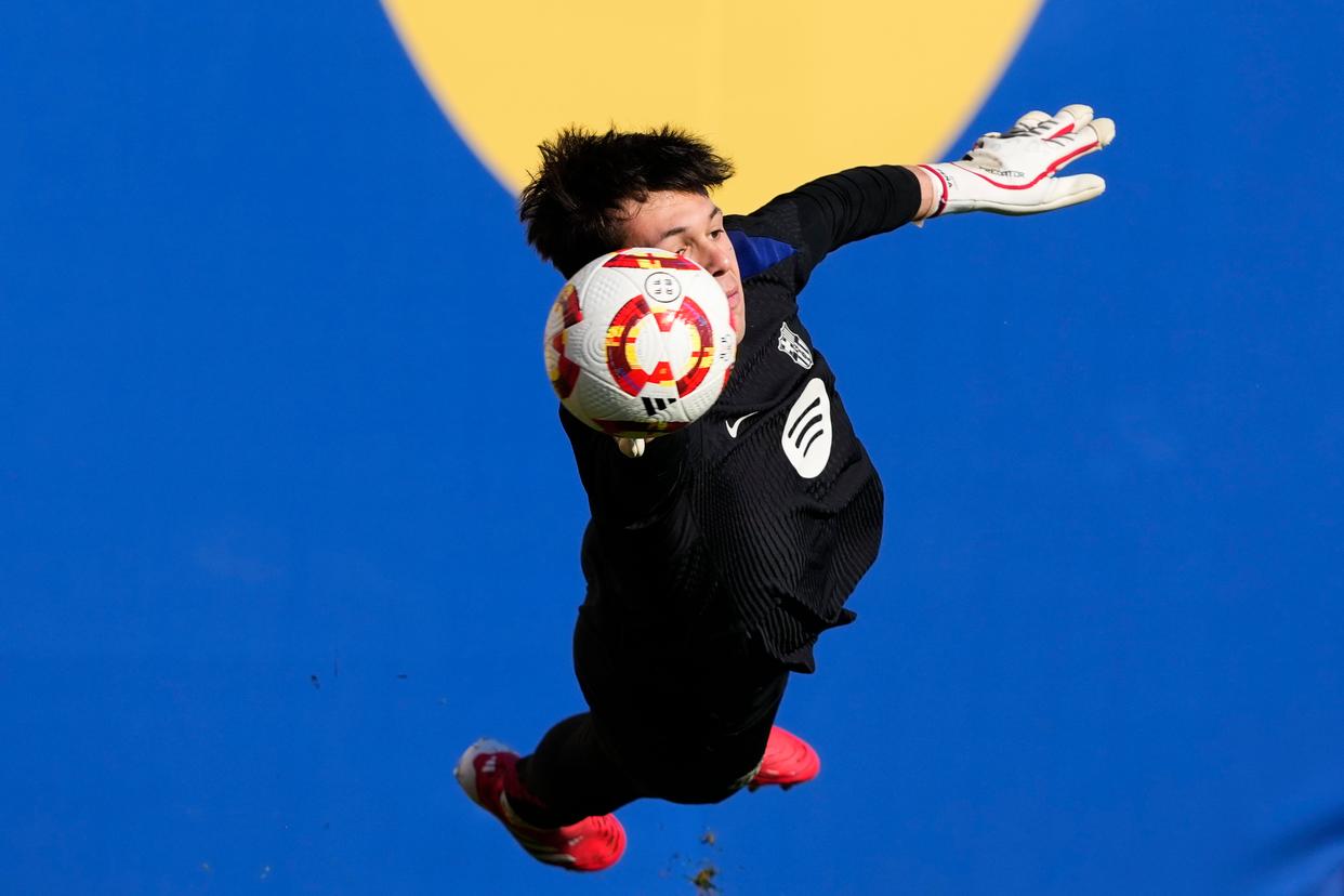 开云体育官网-关于西班牙队磨刀霍霍，备战欧锦赛预选赛壮志凌云！的信息