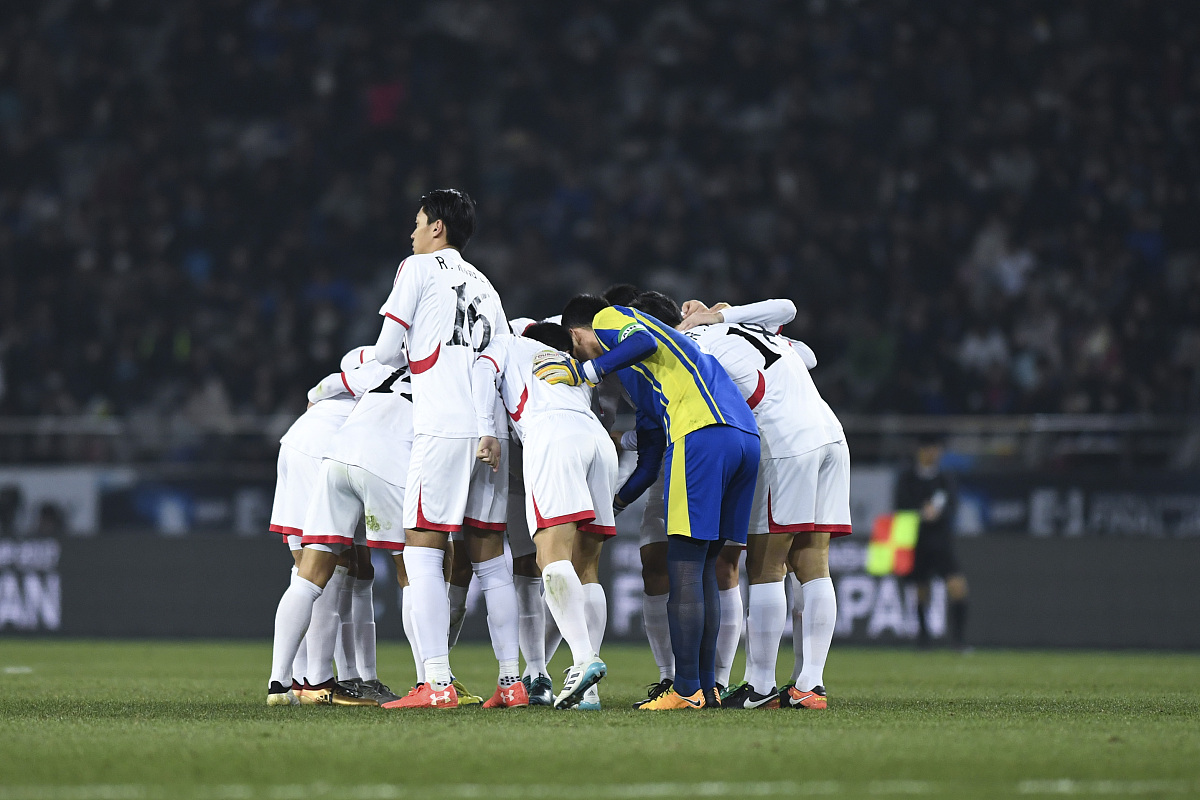 开云体育下载-首发中场包揽进球，帮助球队夺取胜利的简单介绍