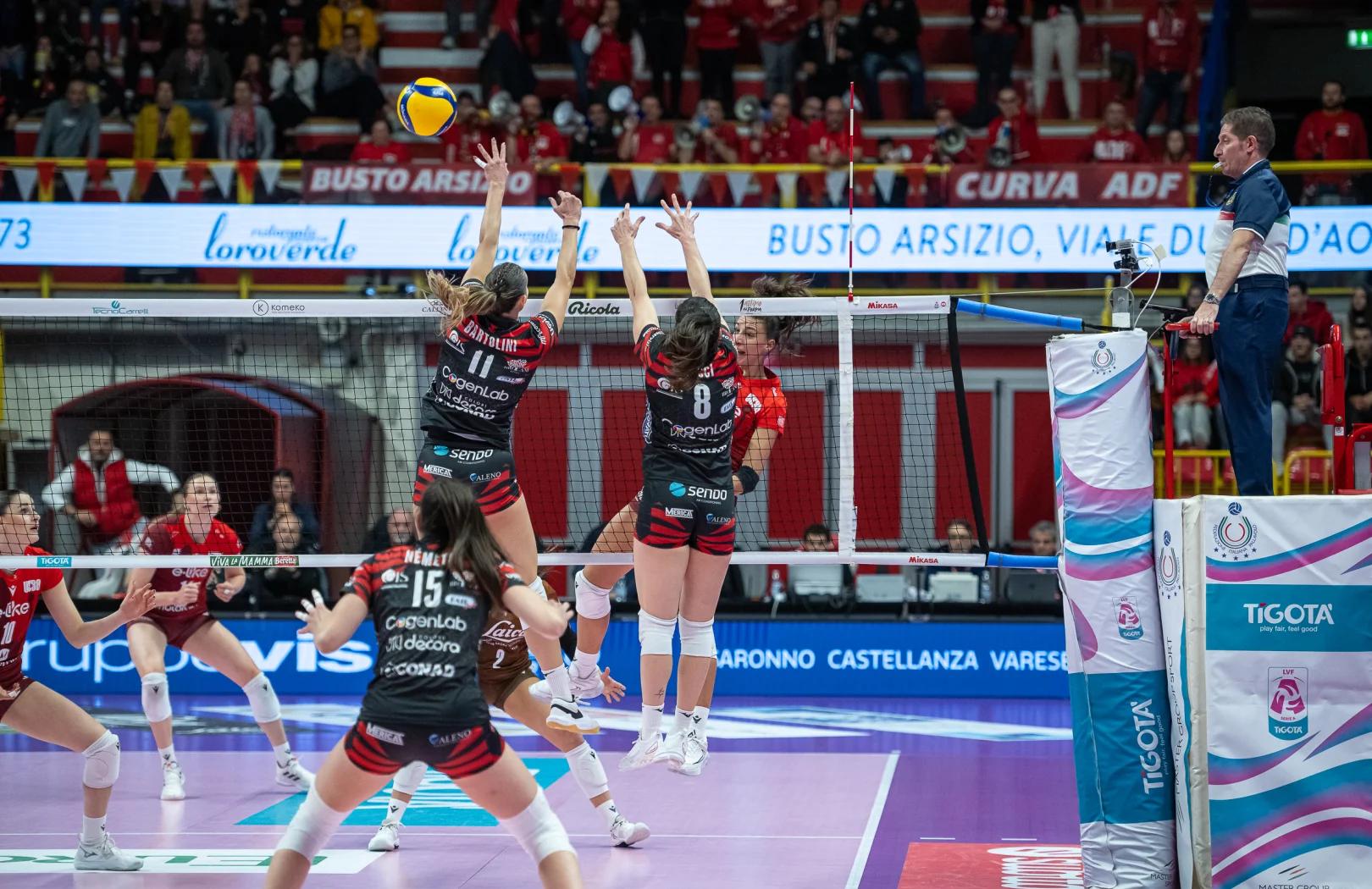 意大利女足挑战新高峰,迎战强敌 意大利女足挑战新高峰,迎战强敌