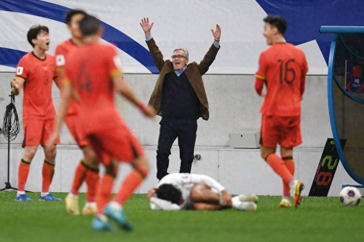 球员们如何备战下一场激烈的比赛? 球员们如何备战下一场激烈的比赛?