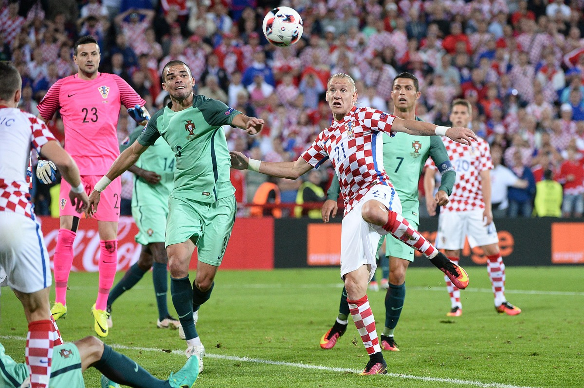 包含德国力克保加利亚,顺利闯入欧洲杯正赛的词条 包含德国力克保加利亚,顺利闯入欧洲杯正赛的词条