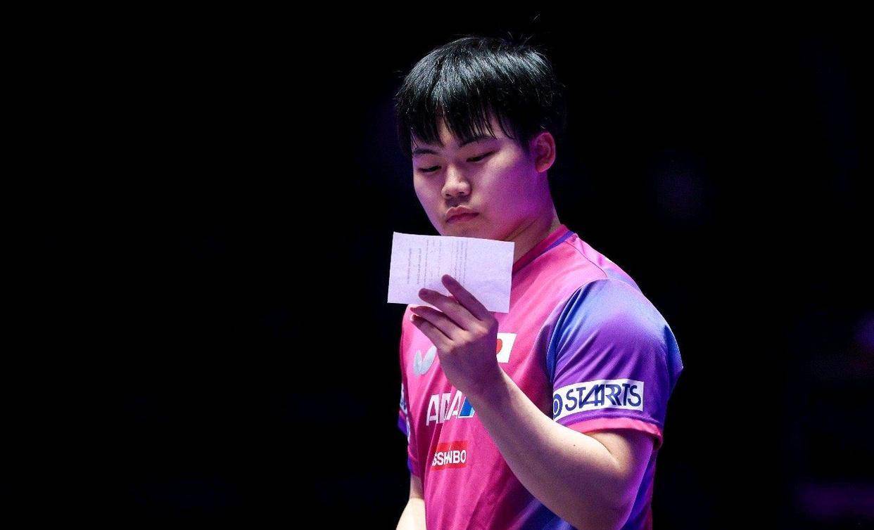 开云体育在线-劲敌对决，球队险胜于千钧一发的简单介绍