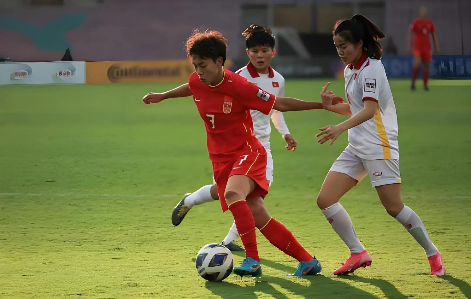 女足国家队在洲际赛事中崭露头角 女足国家队在洲际赛事中崭露头角