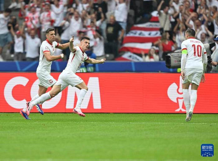 奥地利队在比赛中表现出色取胜 奥地利队在比赛中表现出色取胜