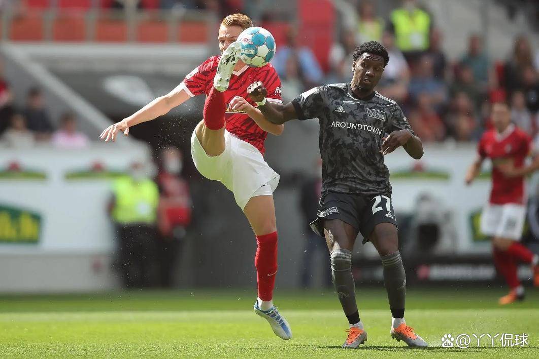 包含小组赛出色!弗赖堡客场夺取分的词条 包含小组赛出色!弗赖堡客场夺取分的词条