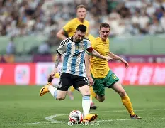 开云平台-包含皮尔夫芬国家队克服困难，引起赞誉！的词条