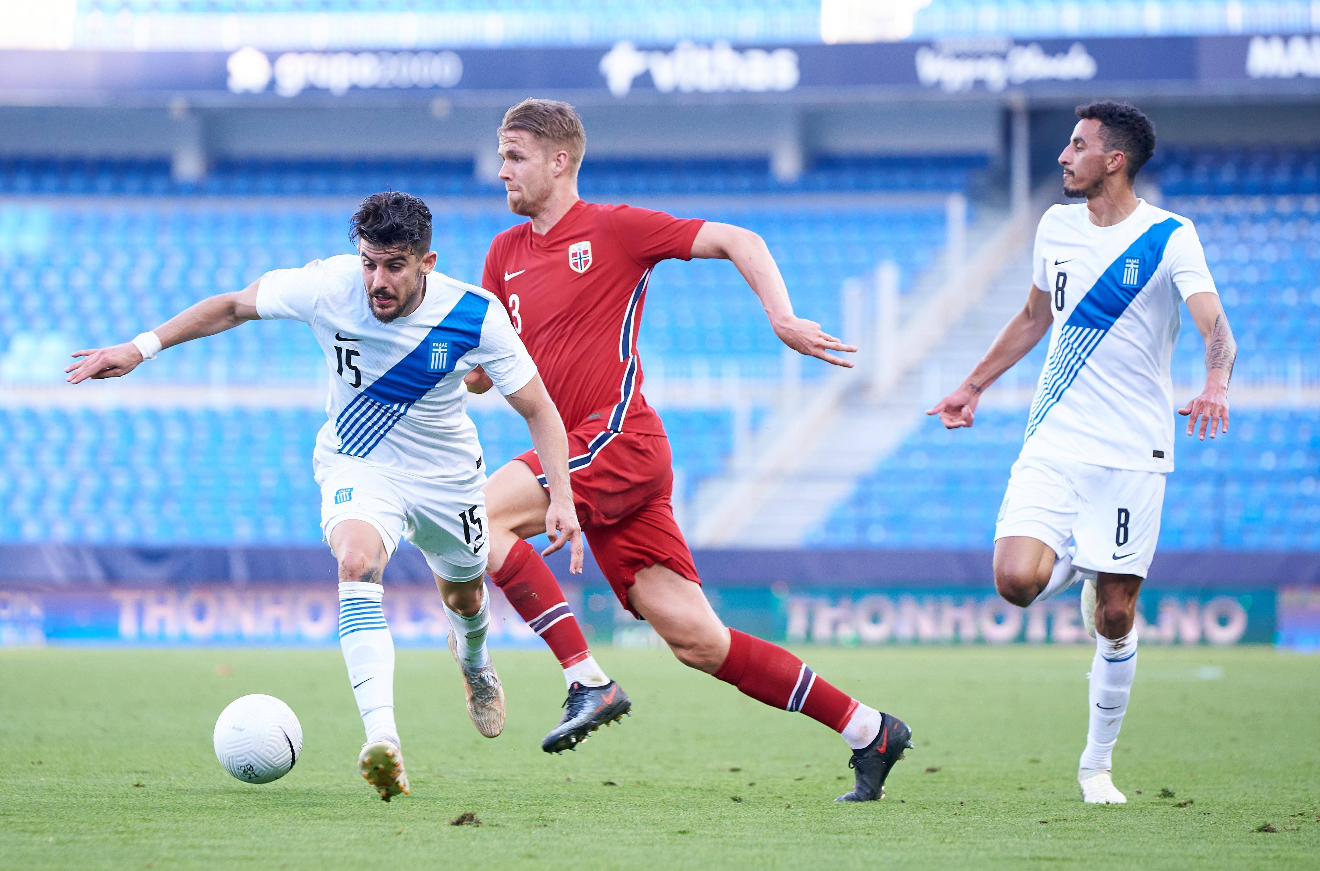 波兰大胜摩尔多瓦,锁定欧锦赛资格 波兰大胜摩尔多瓦,锁定欧锦赛资格