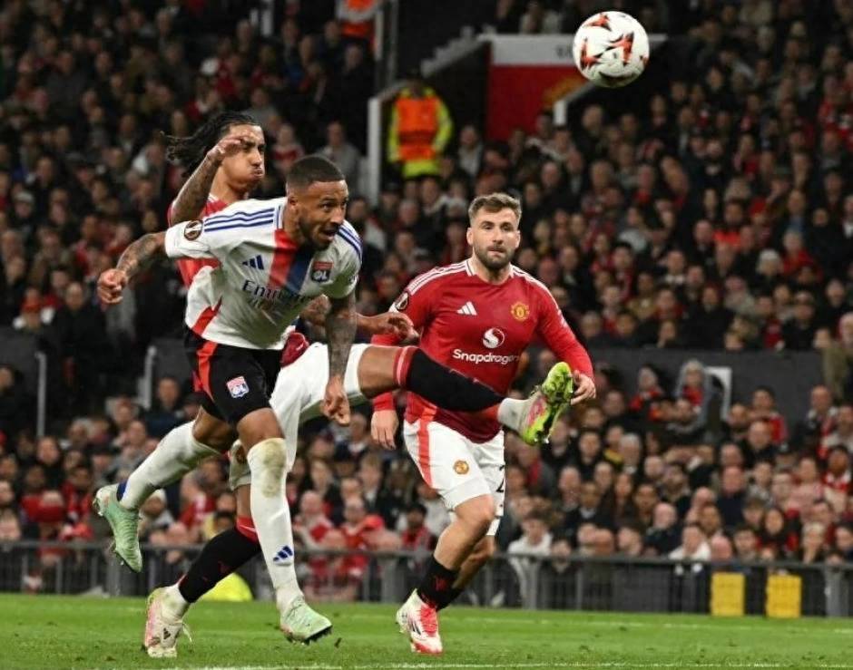 诺里奇客场丢分,晋级希望渐渐破灭 诺里奇客场丢分,晋级希望渐渐破灭