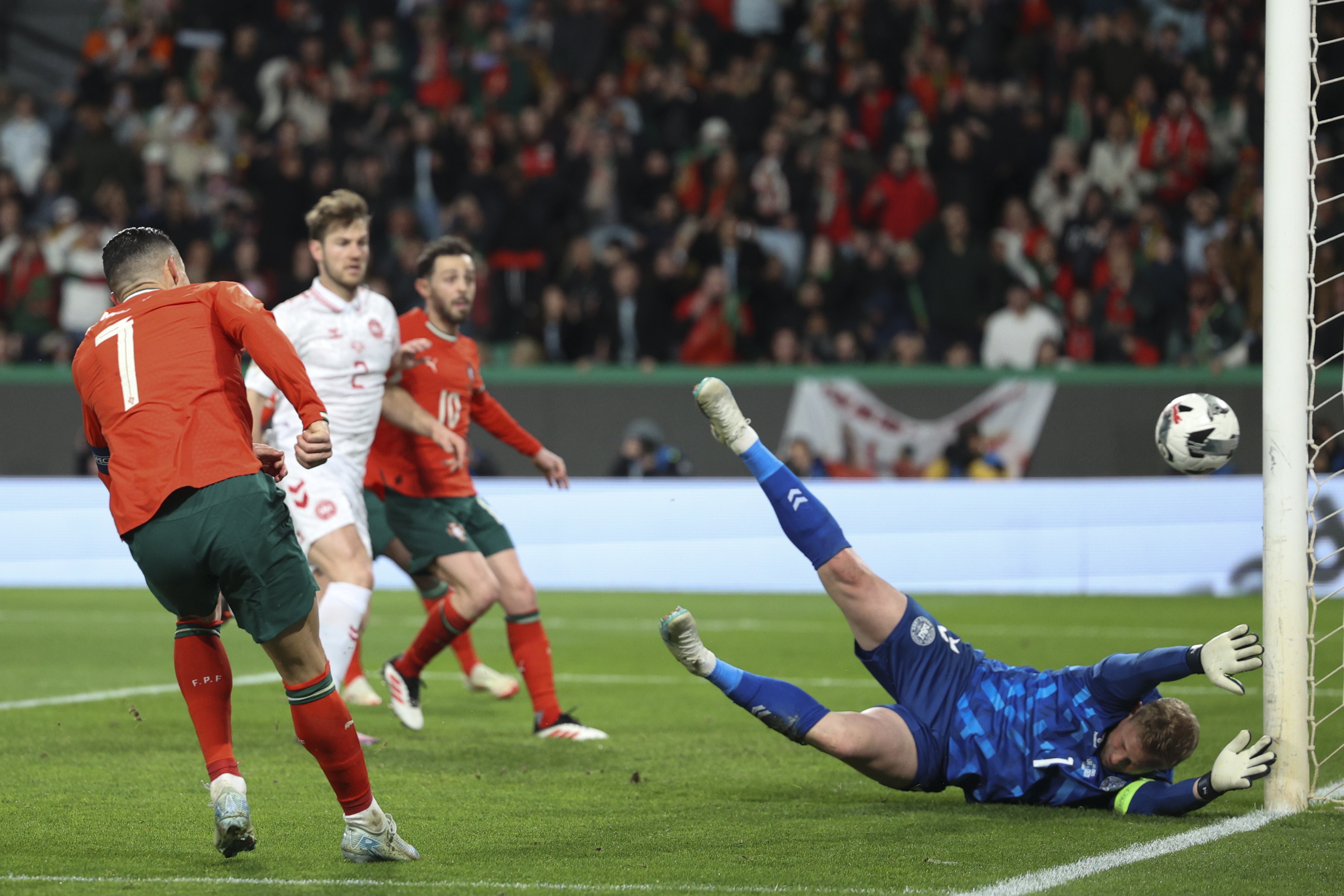 葡萄牙客场战平比利时,保持不败 葡萄牙客场战平比利时,保持不败