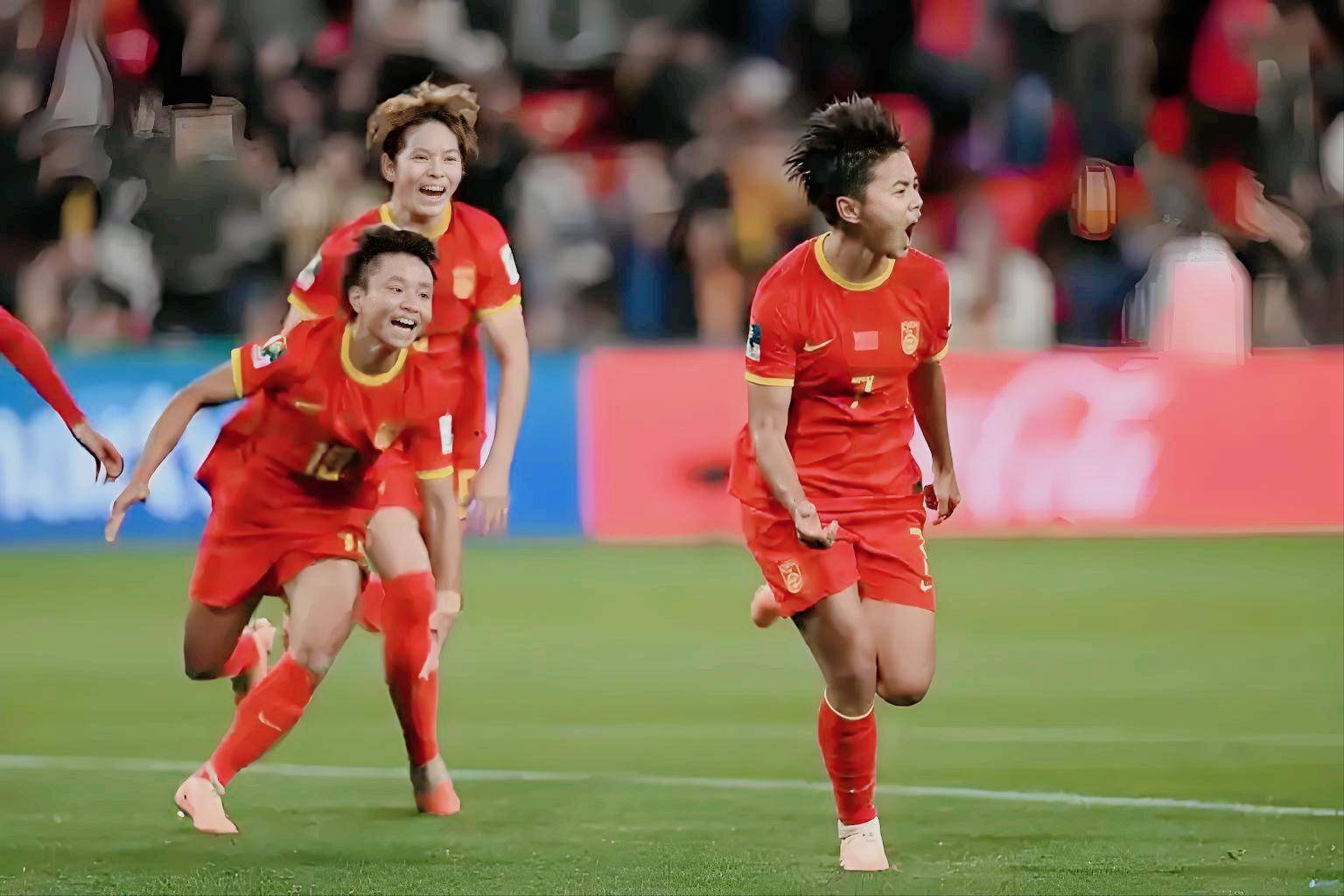 女足国家队大放异彩,夺得领先积分 女足国家队大放异彩,夺得领先积分