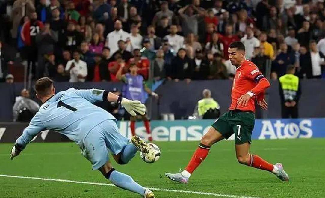 德国队大胜葡萄牙,展现强势实力 德国队大胜葡萄牙,展现强势实力