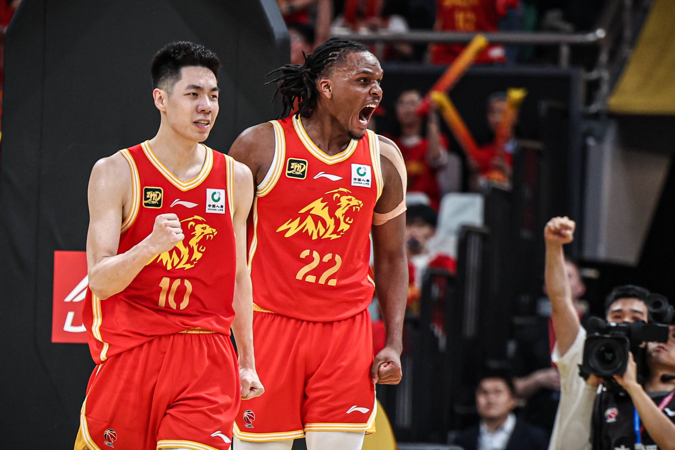 瑞典队在篮球比赛中表现出色 瑞典队在篮球比赛中表现出色