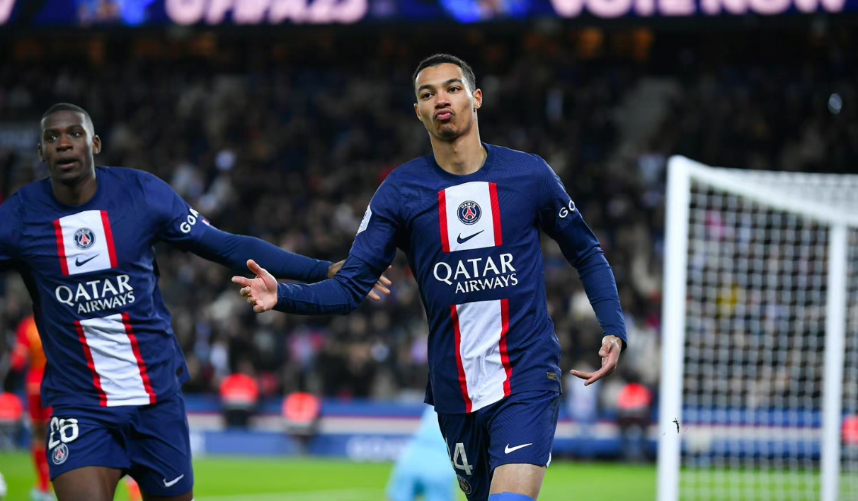 球员们踢出了自己的特点展现出超凡实力 球员们踢出了自己的特点展现出超凡实力