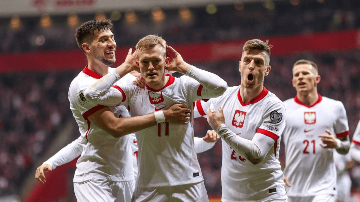 波兰主场大胜瑞士,豪取欧预赛三连胜 波兰主场大胜瑞士,豪取欧预赛三连胜