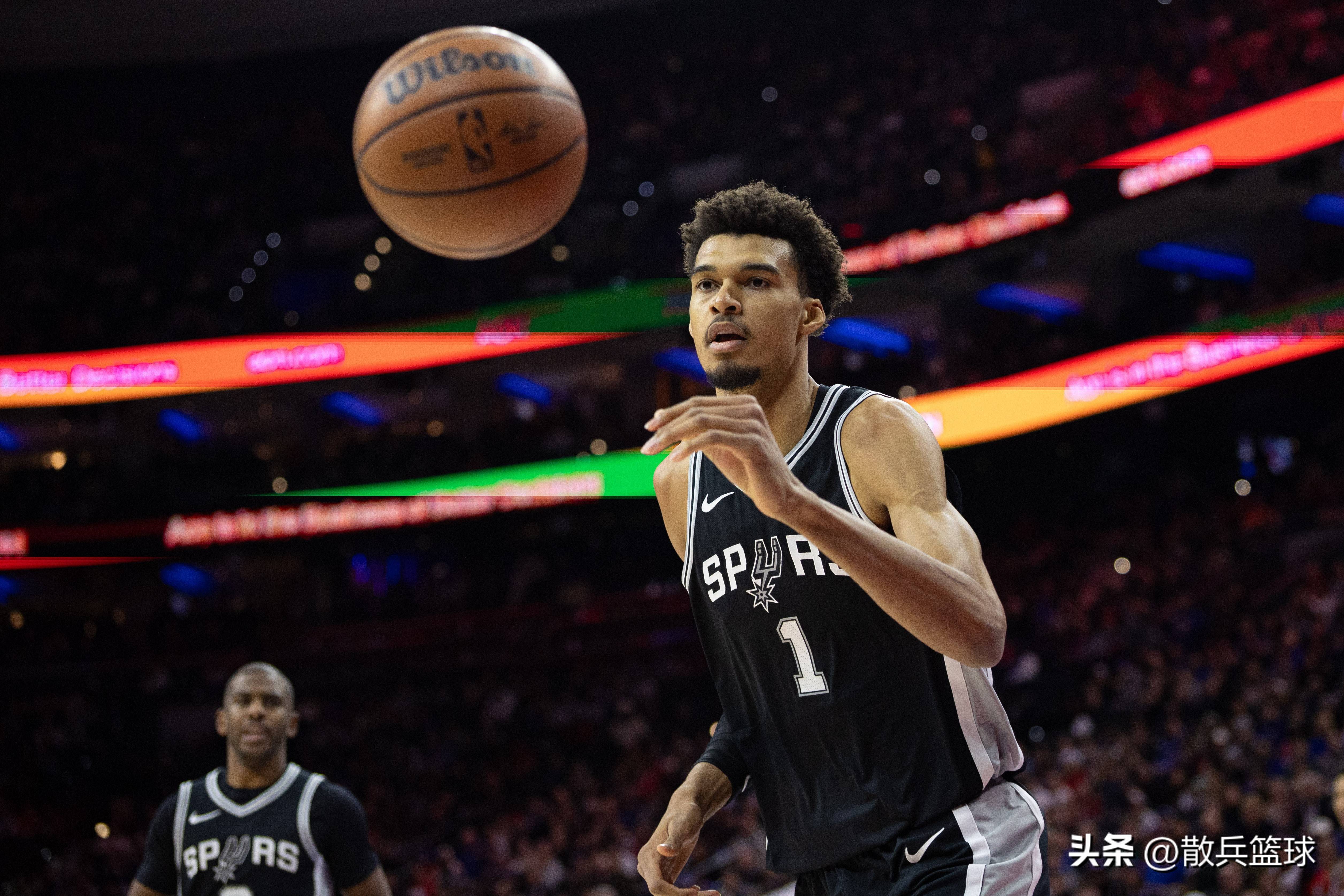 新援出场梦幻表现,助球队取得关键胜利 新援出场梦幻表现,助球队取得关键胜利