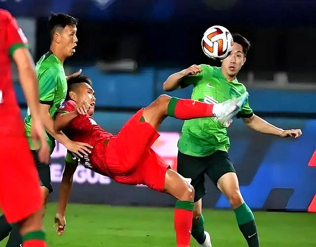 北京国安实力抢分,奠定中超冲击前进基础 北京国安实力抢分,奠定中超冲击前进基础