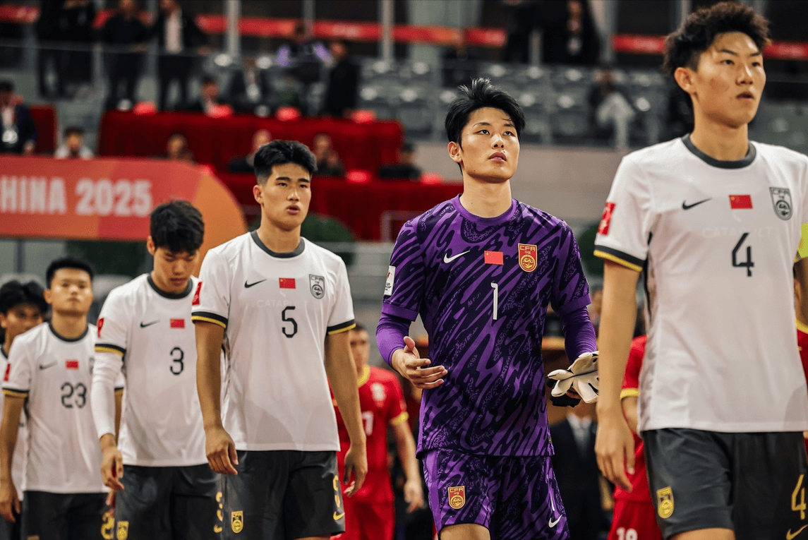 中国队员们在足球赛事上有惊艳表现 中国队员们在足球赛事上有惊艳表现