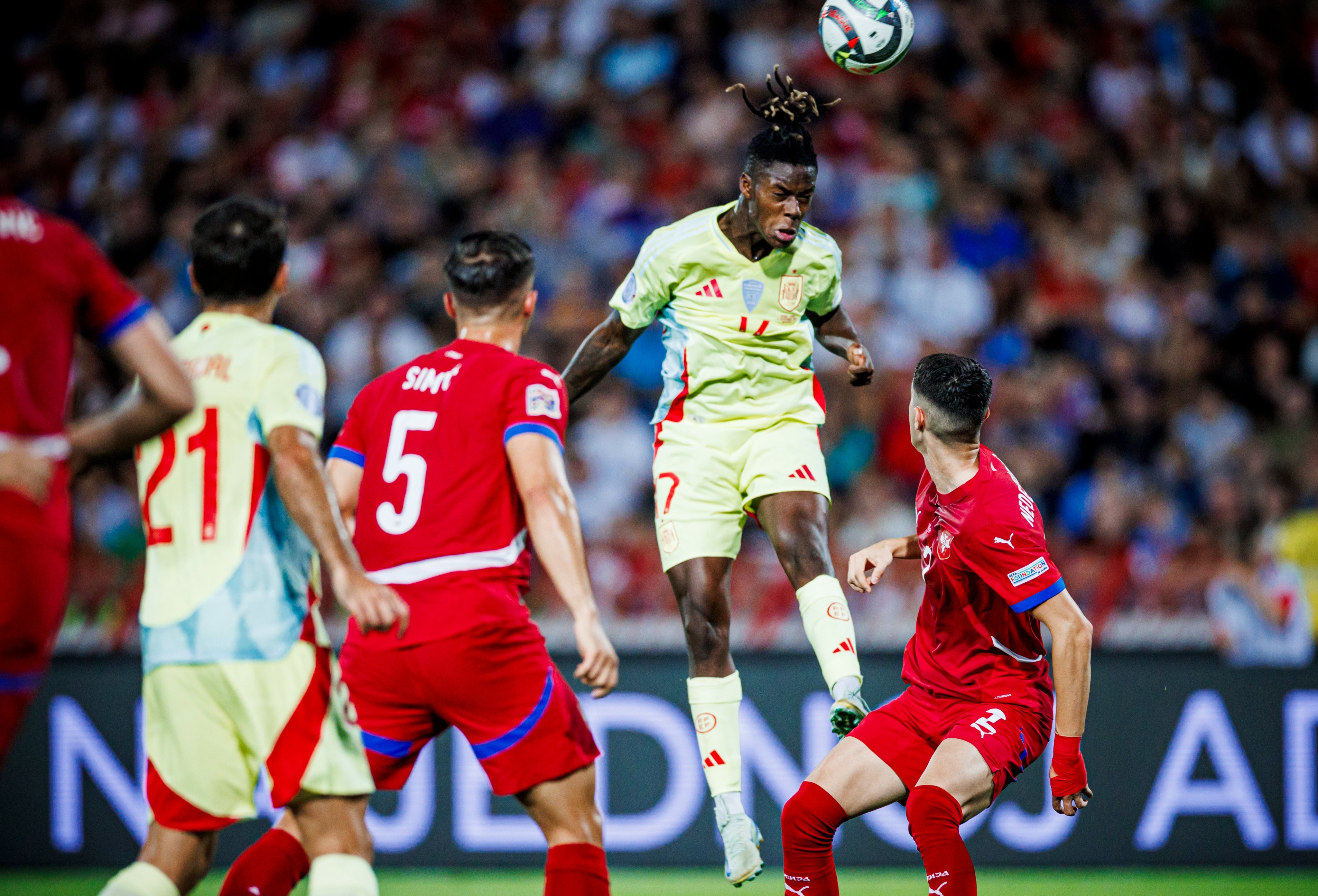 西班牙瑞士战进进球,激动人心的胜利之战 西班牙瑞士战进进球,激动人心的胜利之战