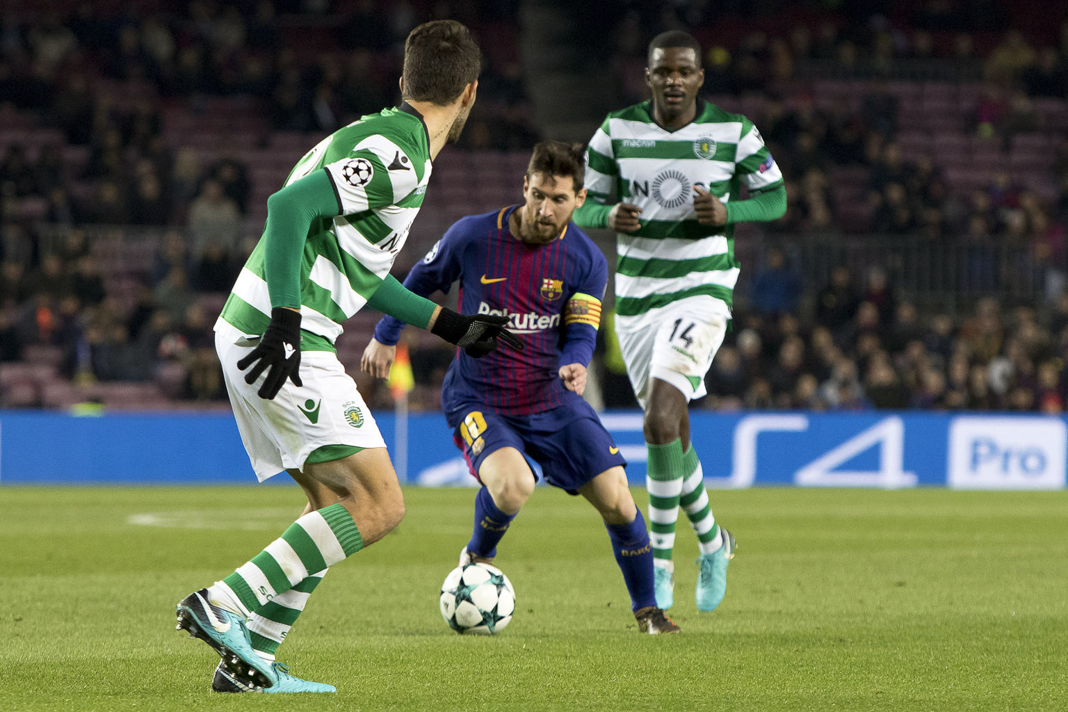 马德里竞技3-2逆转中央陆军,榜首晋级! 马德里竞技3-2逆转中央陆军,榜首晋级!