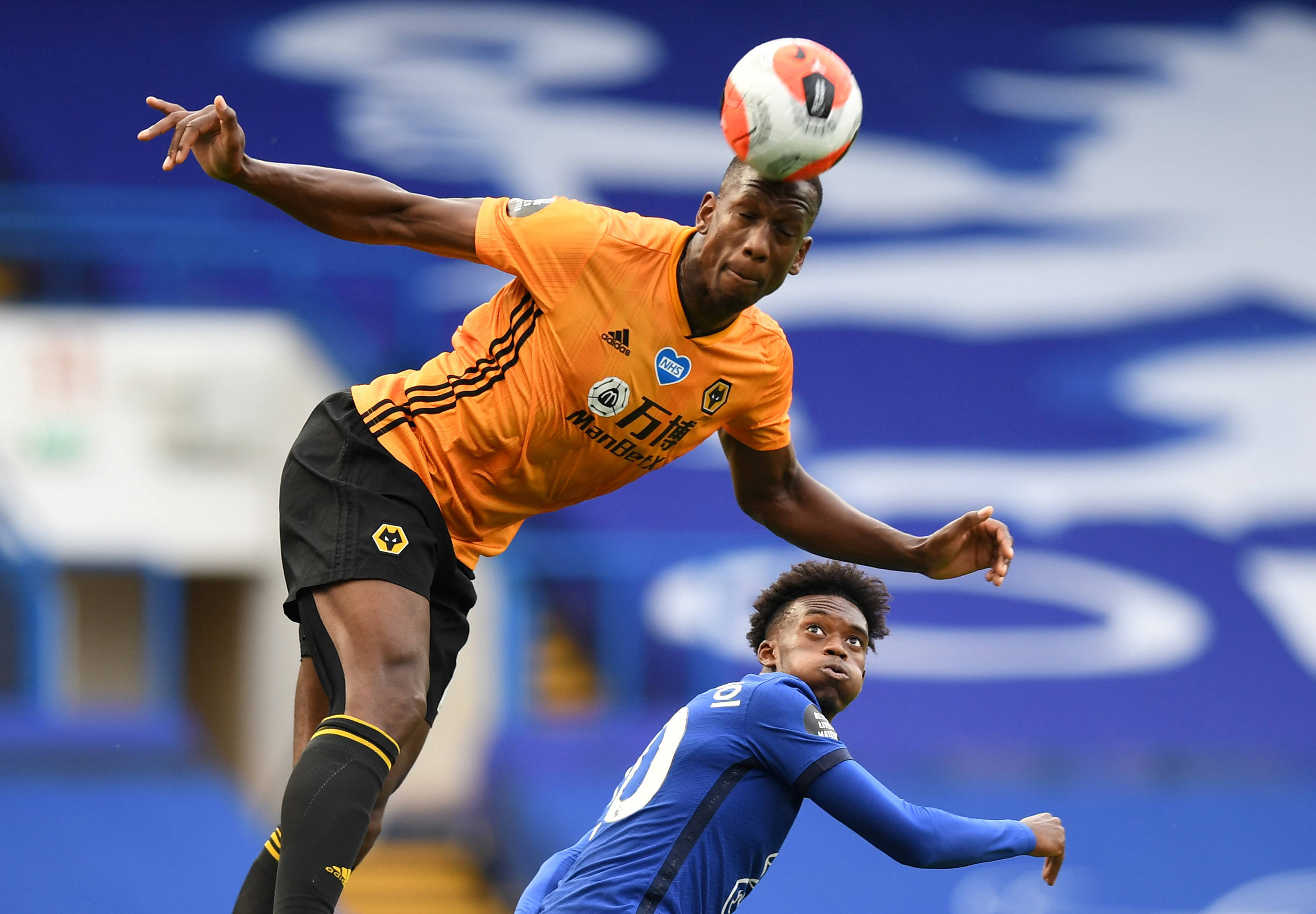 开云体育APP下载-伯恩利主场大胜，全队合力狂胜对手