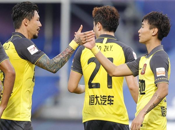 包含广州恒大主场逆转山东鲁能,稳固领先优势的词条 包含广州恒大主场逆转山东鲁能,稳固领先优势的词条