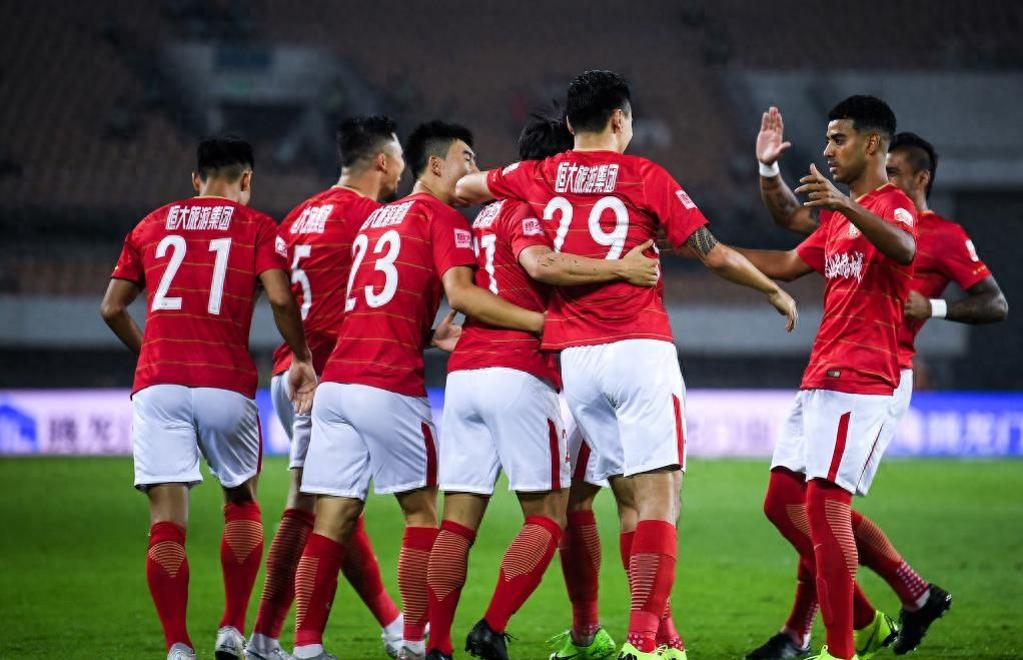 上港队长发挥出色,率领球队取得连胜的简单介绍 上港队长发挥出色,率领球队取得连胜的简单介绍