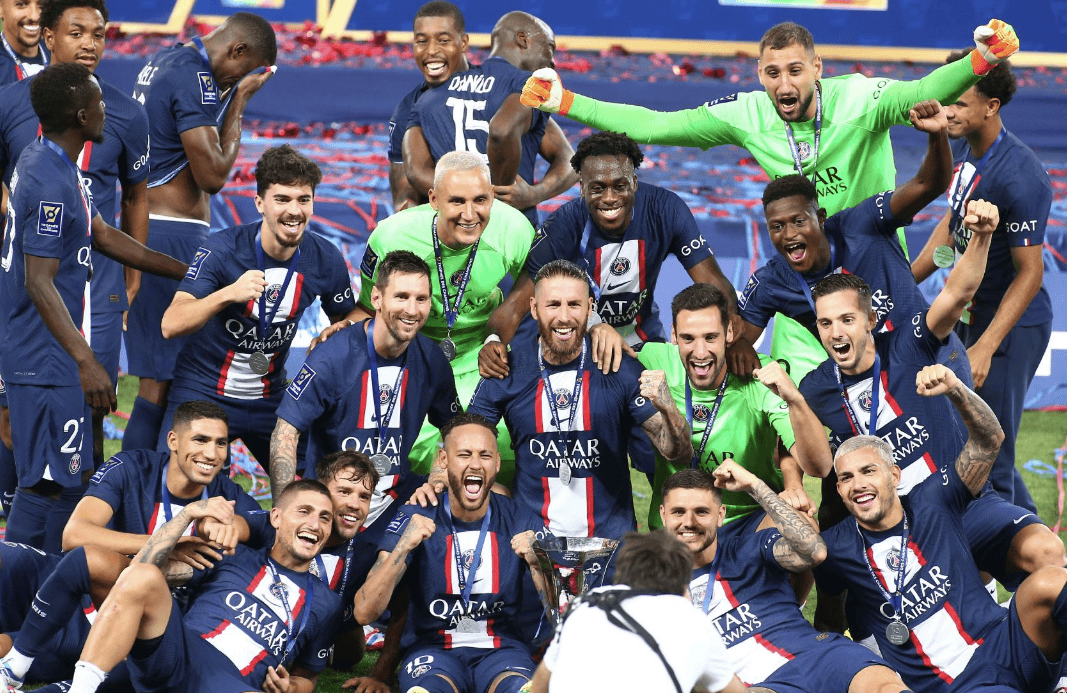 开云体育登录-包含巴黎圣日耳曼签约前锋，加强进攻线实力的词条