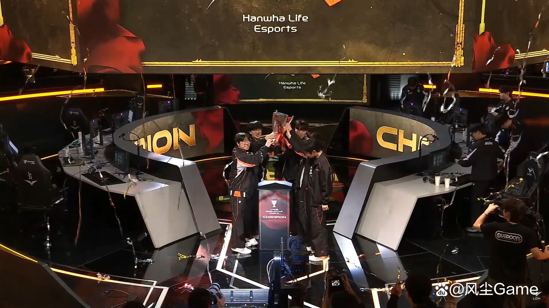 TES绝杀TL,Crisp极限生还后反打焦点之战成都决赛之夜,留下经典瞬间的简单介绍 TES绝杀TL,Crisp极限生还后反打焦点之战成都决赛之夜,留下经典瞬间的简单介绍