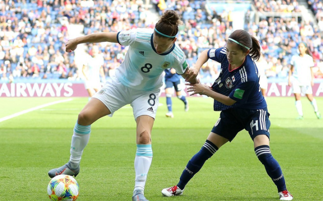 阿根廷女足队在比赛中创造历史 阿根廷女足队在比赛中创造历史