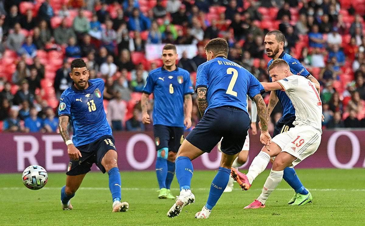 佛罗伦萨客场击败那不勒斯,反击速度惊人 佛罗伦萨客场击败那不勒斯,反击速度惊人