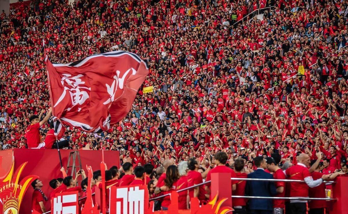 恒大客场大胜:广州恒大在客场取得胜利 恒大客场大胜:广州恒大在客场取得胜利