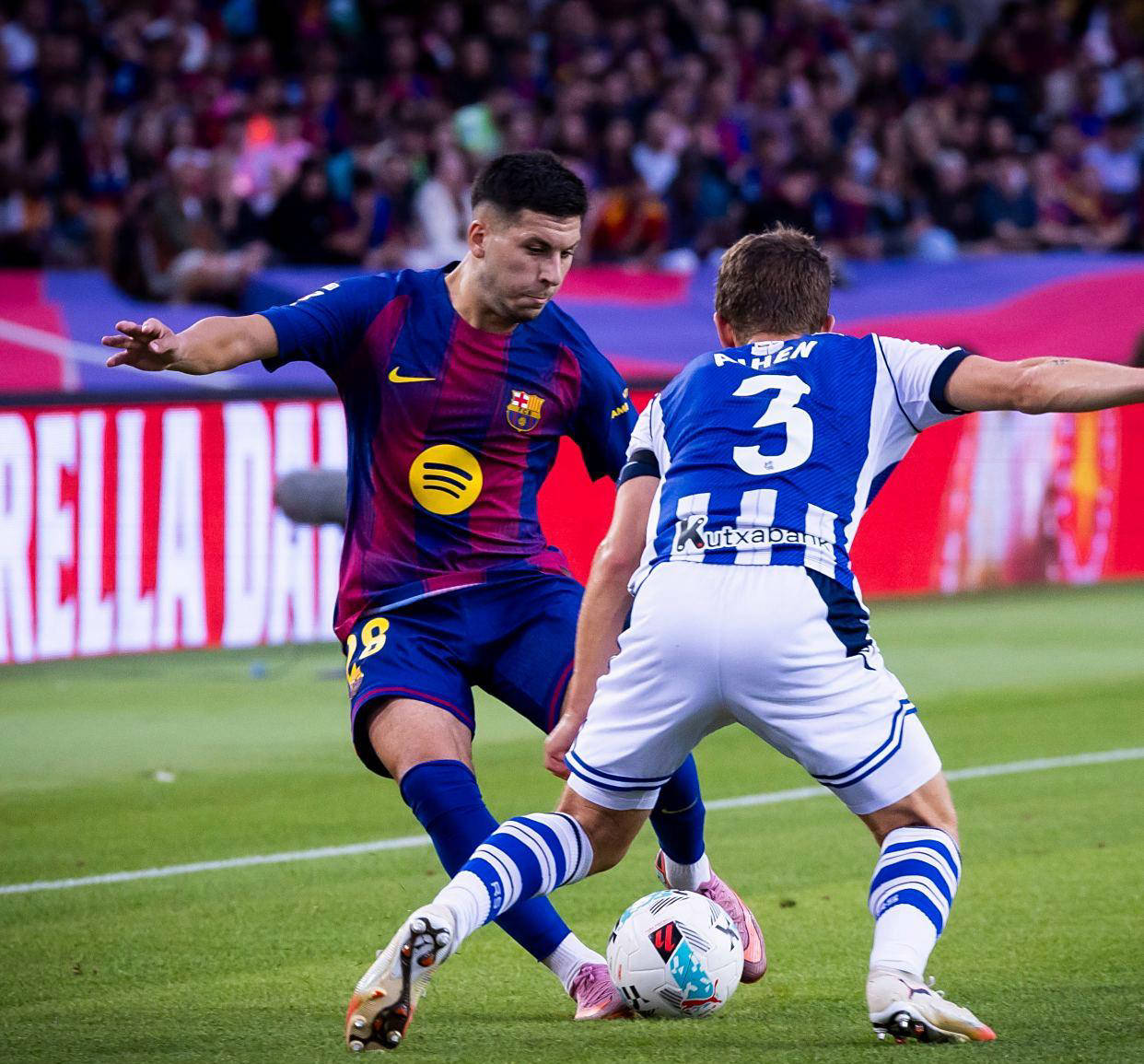 西甲热门球队闪亮登场,实力无敌 西甲热门球队闪亮登场,实力无敌