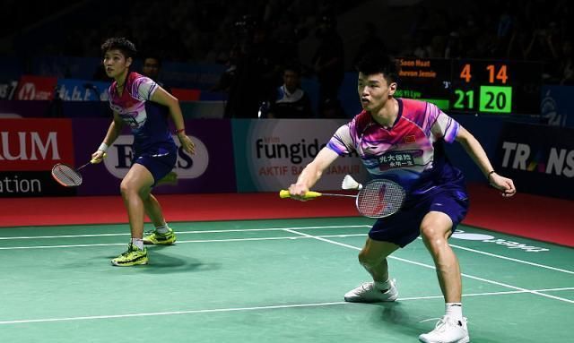 包含马来西亚队力克印度队，黄鸭组合扛起全队的词条