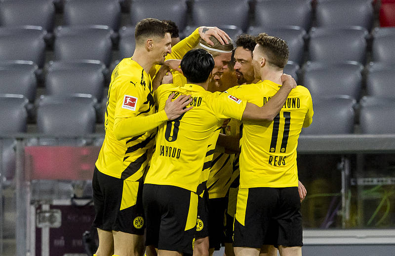 开云体育-哥伦比亚翻盘塞维利亚，阿什拉夫刷新纪录的简单介绍