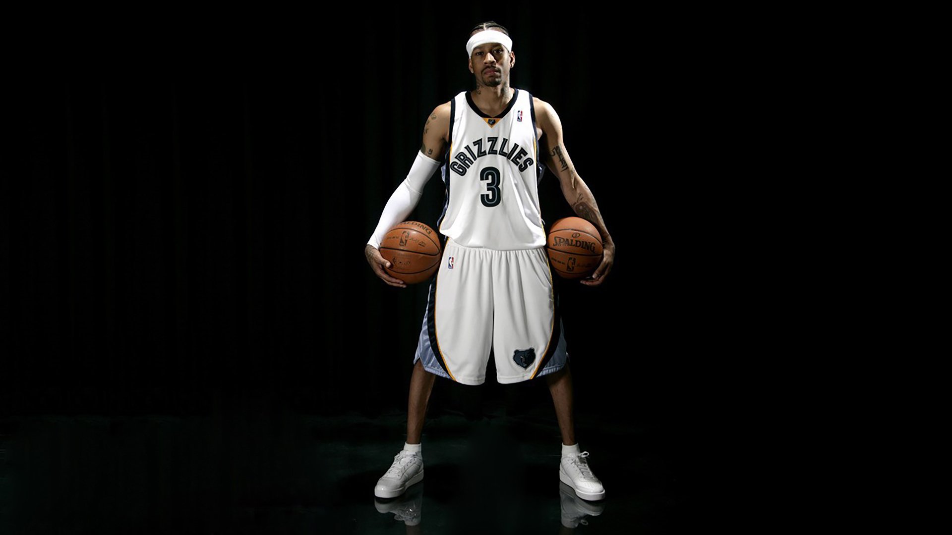 开云体育-冰与火的洗礼，范弗利特在年度焦点之夜，以三分雨镌刻里程碑