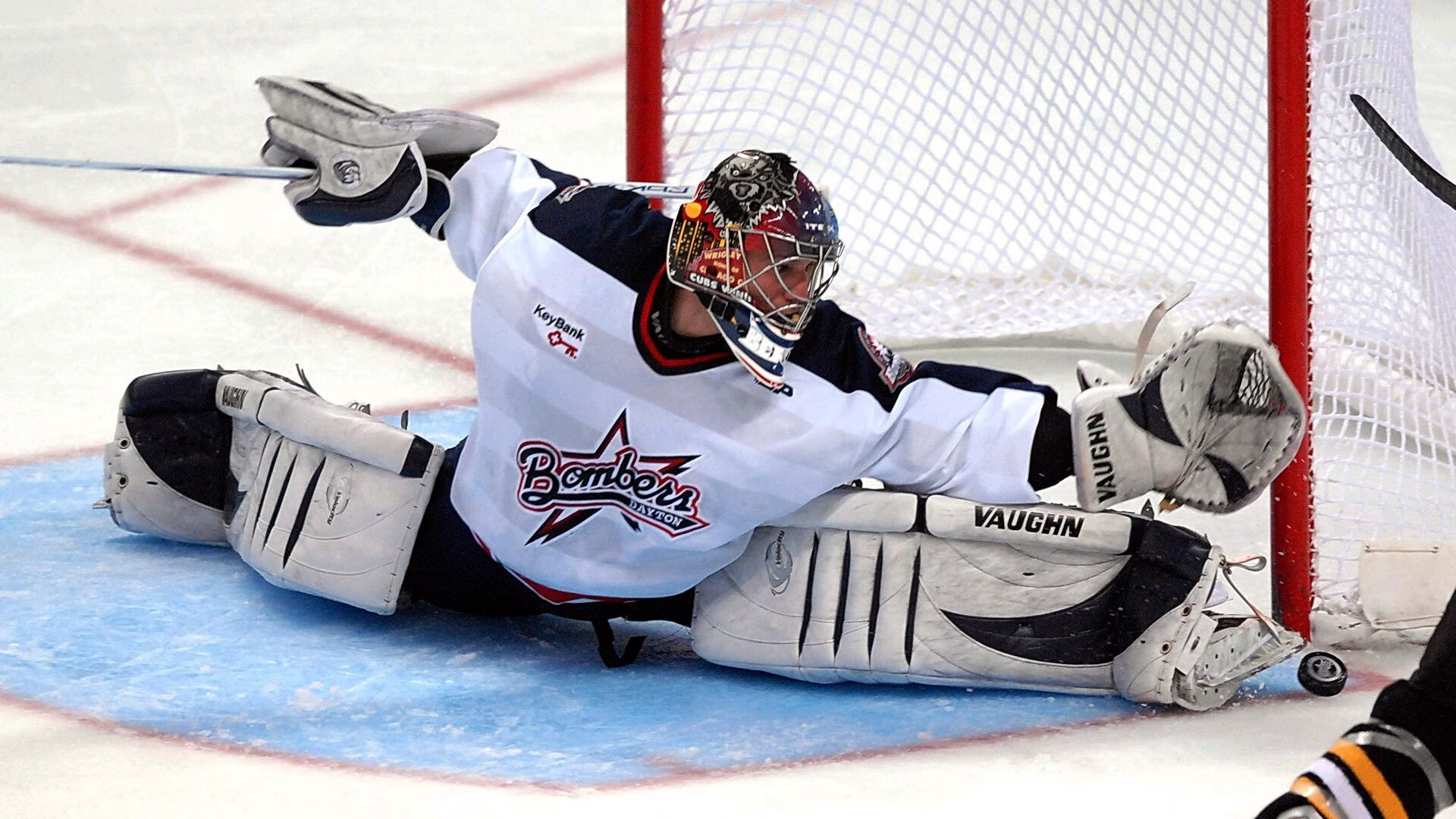 开云体育登录-字母哥与锡安隔空对话，当你直面自己的阴影，连命中注定的失败都能开出花来